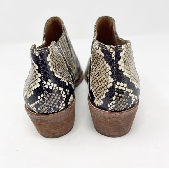 Madewell Snake Booties Almond Toe Size 7 - Picture 7 of 7